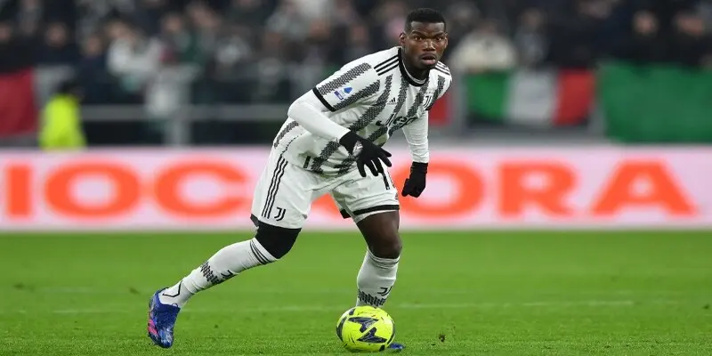 Cầu thủ Paul Pogba với án phạt cấm thi đấu 4 năm